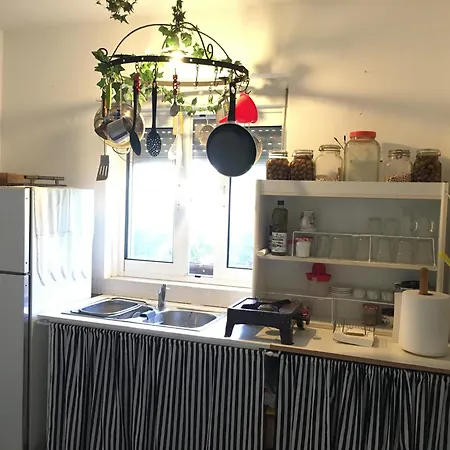 Marilia Gesthouse Pensjonat Ajia Anna
