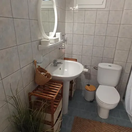Marilia Gesthouse 3* Ajia Anna